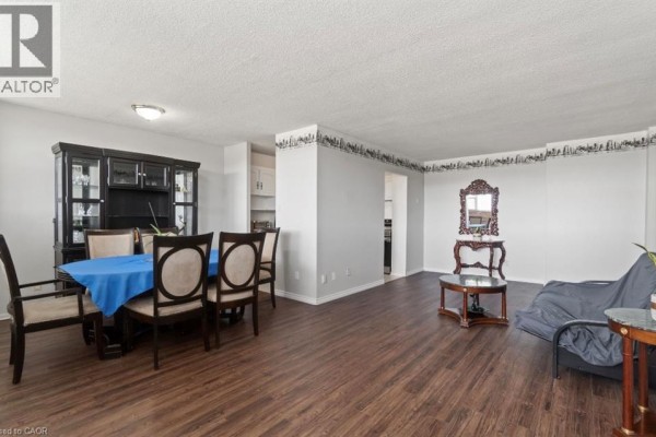 Dining room - 215 Glenridge Avenue Unit# 409, St  Catharines, ON L2T3J7 Photo 5