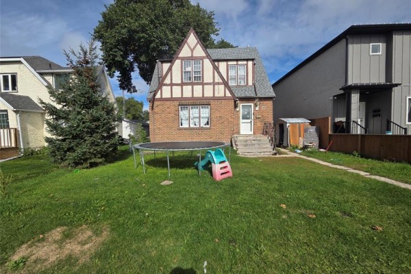 Kitchen - 215 Hartford Avenue, Winnipeg, MB R2V0V9 Photo 3