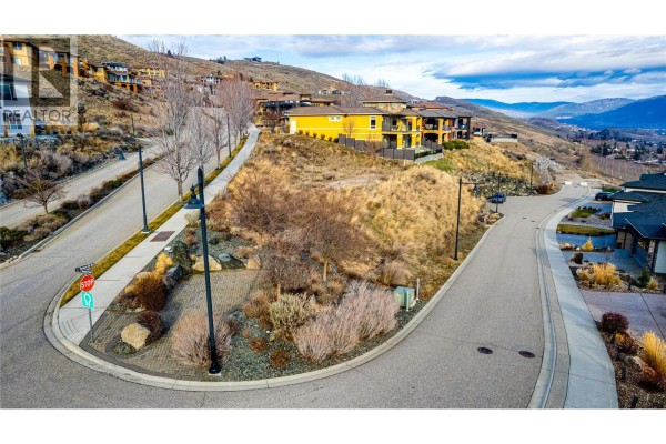 215 Harvest Court, Vernon, BC V1H1Z9 Photo 5