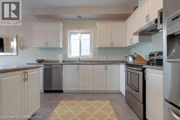 4pc Bathroom - 215 Maple Bush Drive, Cambridge, ON N1T0B8 Photo 5