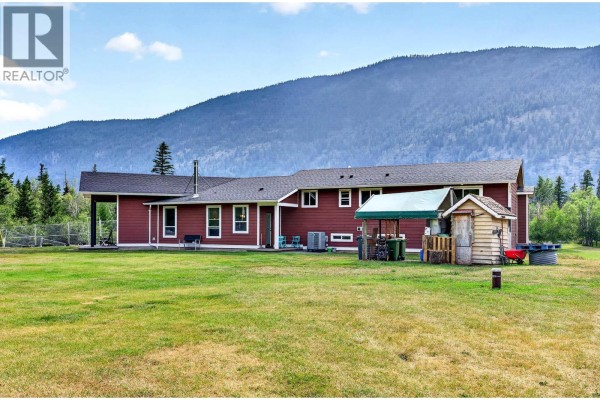 Full bathroom - 215 Mclure Ferry Road, Mclure, BC V0E2H0 Photo 4