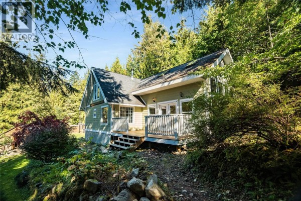 Pantry - 215 Rainbow Ridge Road, Procter, BC V0G1V0 Photo 3