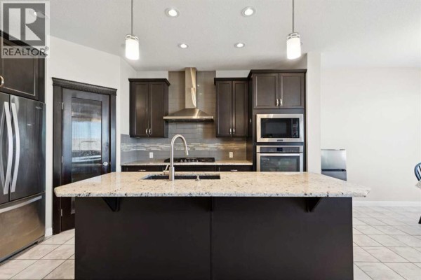 Office - 215 Redstone Heights Ne, Calgary, AB T3N0T9 Photo 5