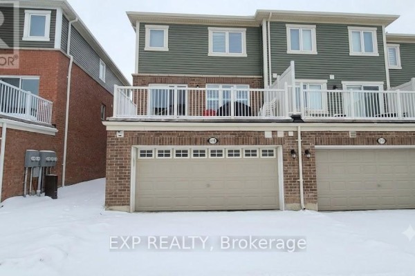 Dining room - 215 Remembrance Road, Brampton, ON L7A4P1 Photo 2