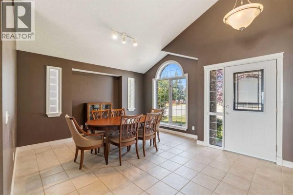 5pc Bathroom - 215 Rocky Ridge Drive Nw, Calgary, AB T3G4M1 Photo 2