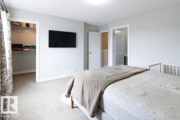 Dining room - 215 Southfork Dr, Leduc, AB T9E1G3 Photo 2