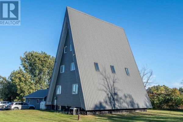 2150 Service Road, Cornwall, ON K6K0B4 Photo 3