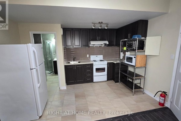 2150 Yonge Street, Toronto, ON M4S2A8 Photo 4
