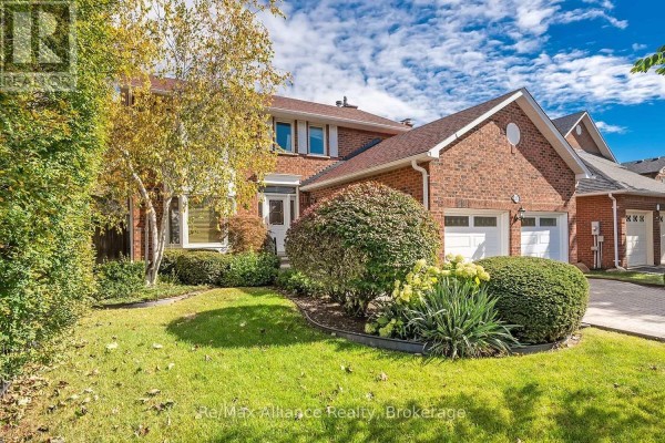 2151 Pineview Drive, Oakville, ON, photo 2
