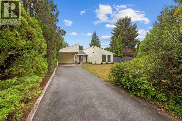 21513 Spring Avenue, Maple Ridge, BC V4R2K8 Photo 4