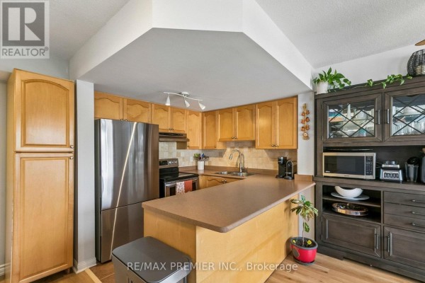 Dining room - 2152 - 105 George Appleton Way, Toronto, ON M3M0A2 Photo 2