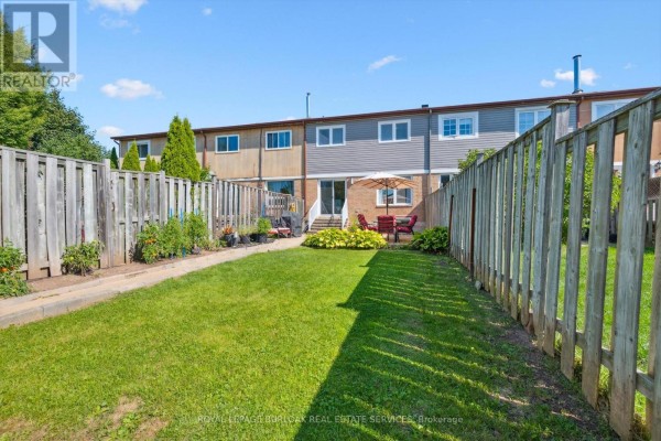 2152 Pelee Boulevard, Oakville, ON, photo 2