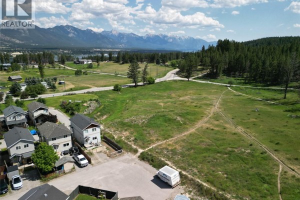 2154 Westside Park View Lot# 19, Invermere, BC, photo 2