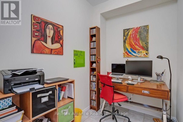 Great room - 2155 Redstone Crescent, Oakville, ON L6M5B2 Photo 5
