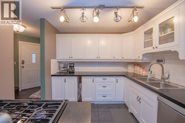 Living room - 2156 Bessette Street Unit# 11, Lumby, BC V0E2G0 Photo 5