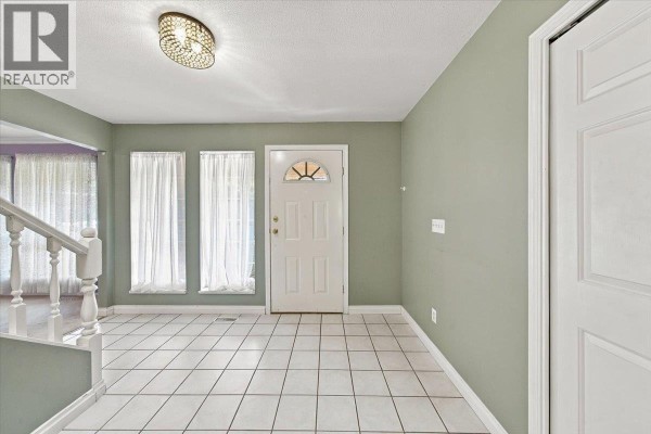 21583 126 Avenue, Maple Ridge, BC V4R2H1 Photo 3