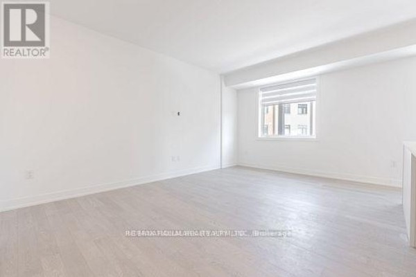 216 - 1085 Douglas Mccurdy Common, Mississauga, ON L5G4B1 Photo 5