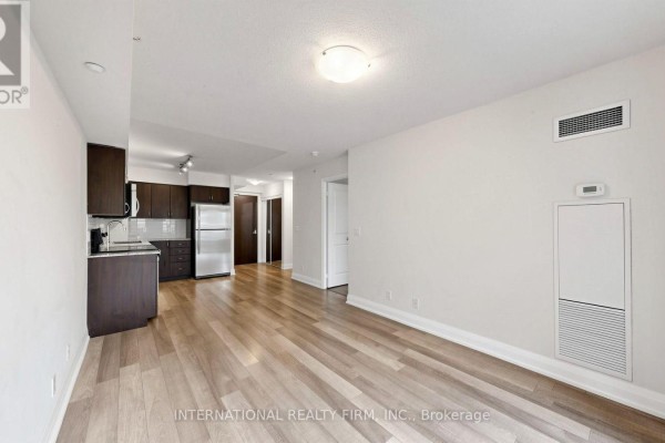 216 - 372 Highway 7 East Highway, Richmond Hill, ON L4B0C6 Photo 5