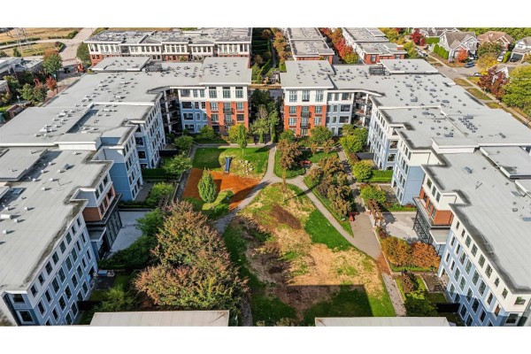 216 15138 34 Avenue, Surrey, BC V3Z0Y5 Photo 4