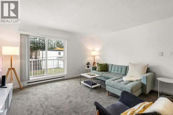 Living room - 216 175 Centennial Dr, Courtenay, BC V9N7M4 Photo 4
