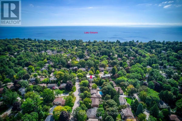 216 Beechfield Road, Oakville, ON L6J5H7 Photo 2