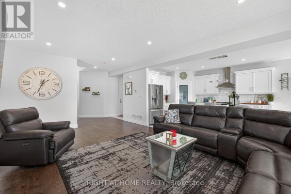 216 Greene Street, South Huron, ON N0M1S3 Photo 3