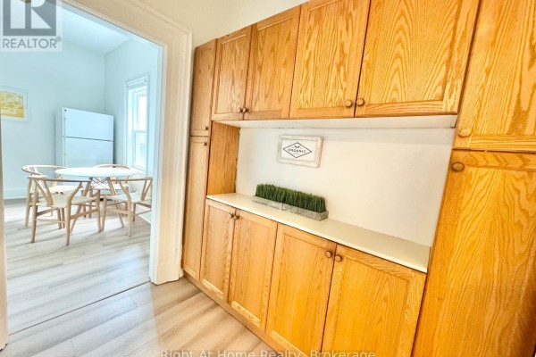 216 Hatt Street, Hamilton, ON, photo 3