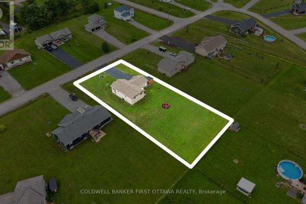 216 Owen Lucas Street, Mcnab/braeside, ON K7S3G8 Photo 4