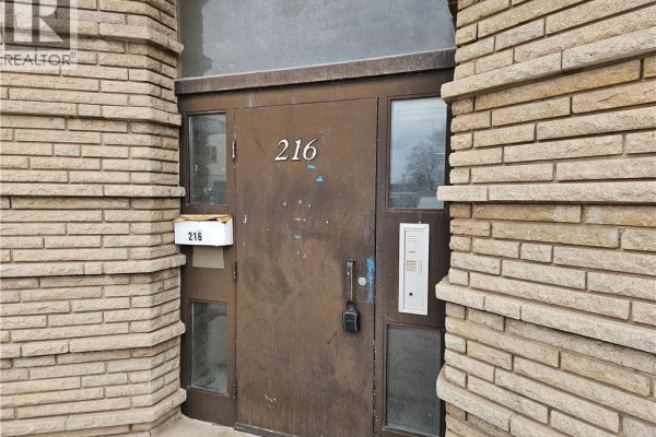 Kitchen - 216 Parkdale Avenue N Unit# 4, Hamilton, ON L8H5X5 Photo 2