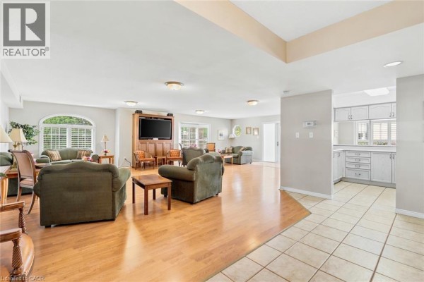 216 Plains Road W Unit# A307, Burlington, ON, photo 2