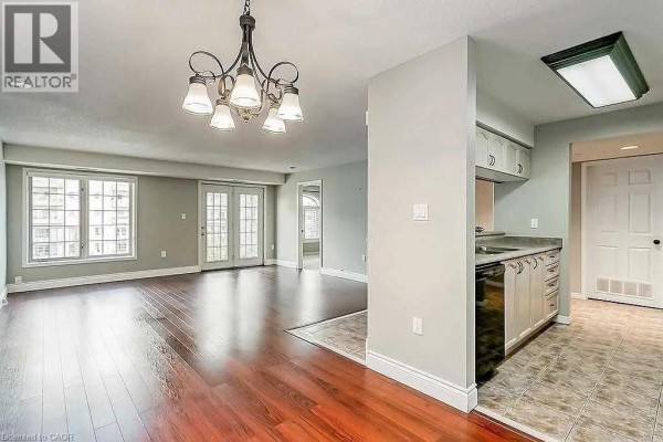 Bedroom - 216 Plains Road W Unit# F405, Burlington, ON L7T4K8 Photo 4