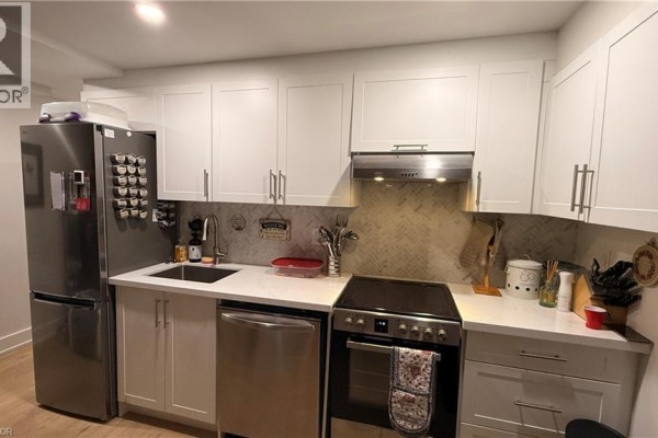 Living room - 216 Ravenbury Drive Unit# Unit 2, Hamilton, ON L8W2J1 Photo 4