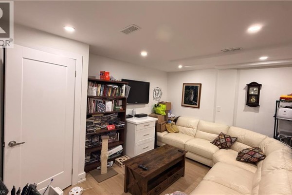 Kitchen - 216 Ravenbury Drive Unit# Unit 2, Hamilton, ON L8W2J1 Photo 5