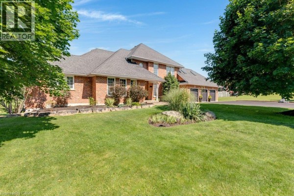 Games room - 216 Red Maple Court, North Dumfries, ON N1R5S6 Photo 2