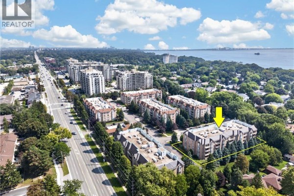 4pc Ensuite bath - 216 W Plains Road Unit# B404, Burlington, ON L7T4K8 Photo 2