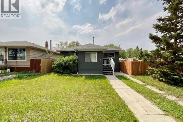 Kitchen - 2160 Borden Street, Regina, SK S4N2K8 Photo 3