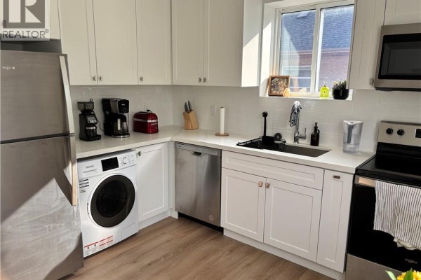 Kitchen - 2160 Ghent Avenue Unit# 4, Burlington, ON L7R1Y5 Photo 5