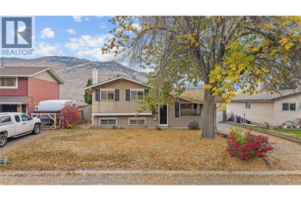 Residential for sale at 2161 Perryville Place, Kamloops, BC - MLS® uUxdw1