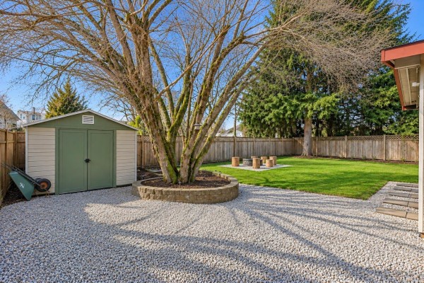 21635 50a Avenue, Langley, BC V3A8W9 Photo 4