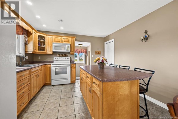 Family room - 2164 Route 950, Petit Cap, NB E4N2K1 Photo 4