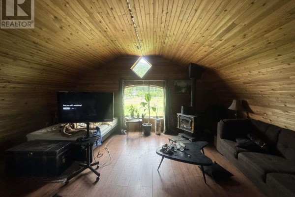 2165 Raven Road, Castlegar, BC, photo 2