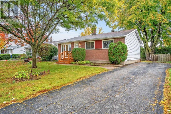 Kitchen - 2166 Monson Crescent, Ottawa, ON K1J6A8 Photo 3