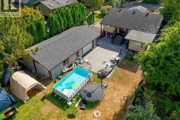 21673 River Road, Maple Ridge, BC V2X2B8 Photo 4