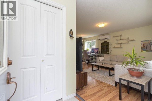 Laundry room - 2168 Yellow Point Rd, Nanaimo, BC V9X1W6 Photo 5
