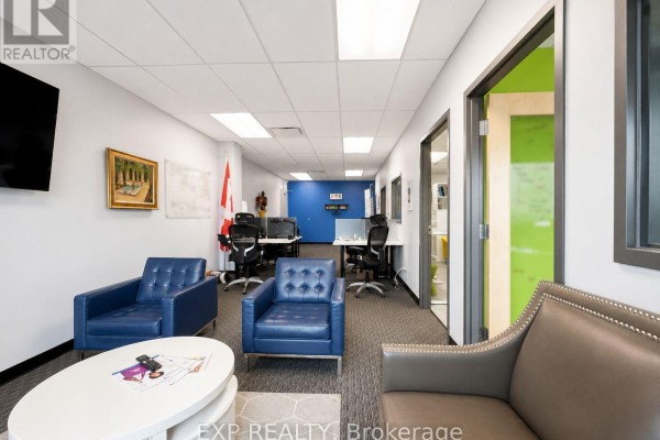 217 - 150 Katimavik Road, Ottawa, ON K2L2N2 Photo 4