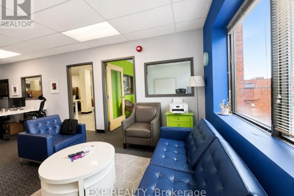 217 - 150 Katimavik Road, Ottawa, ON K2L2N2 Photo 5