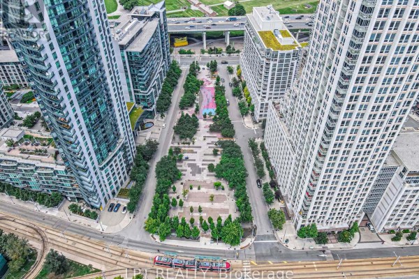 Den - 217 - 215 Fort York Boulevard, Toronto, ON M5V4A2 Photo 5