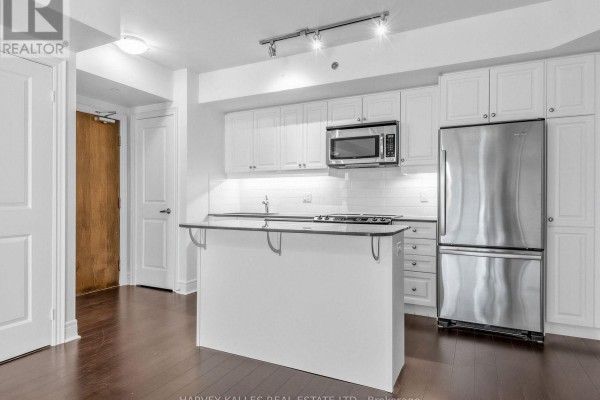 Kitchen - 217 - 701 Sheppard Avenue, Toronto, ON M3H0B2 Photo 3