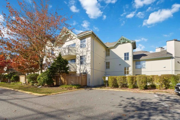 217 12633 72 Avenue, Surrey, BC V3W0A4 Photo 2