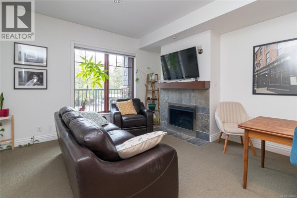Kitchen - 217 1325 Bear Mountain Pkwy, Langford, BC V9B6R3 Photo 4